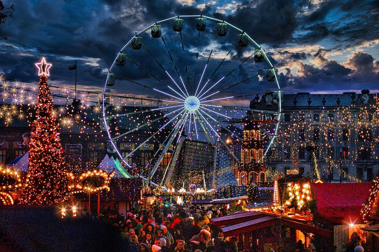 Рождественская ярмарка в Познани Рождественская ярмарка в Познани