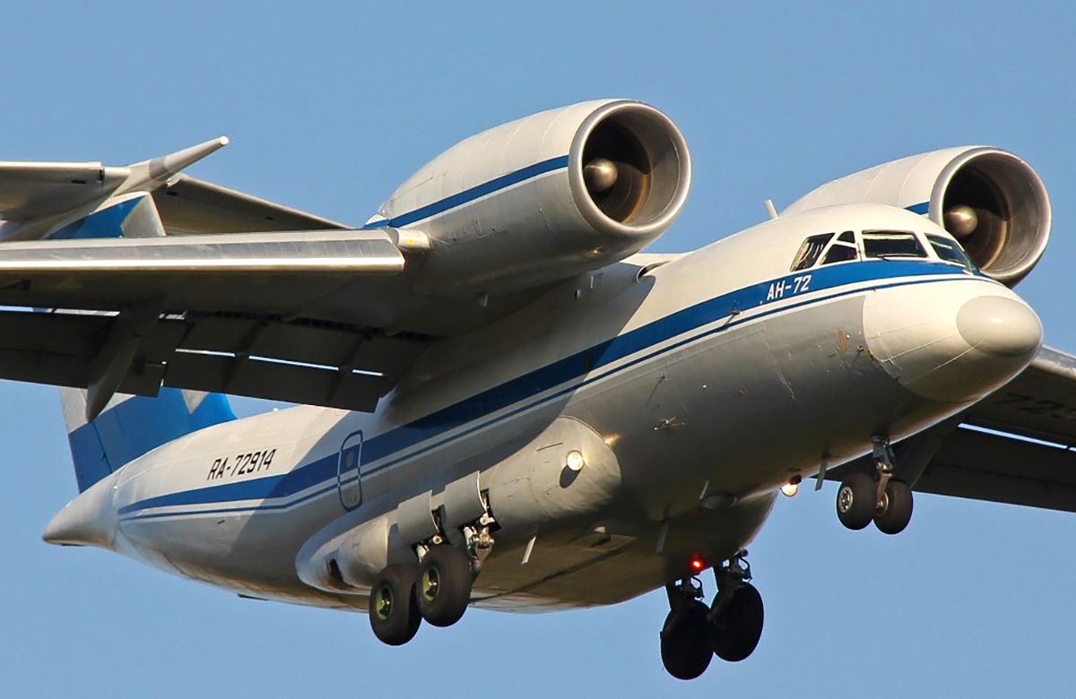 Российский самолет Ан-72 Российский самолет Ан-72