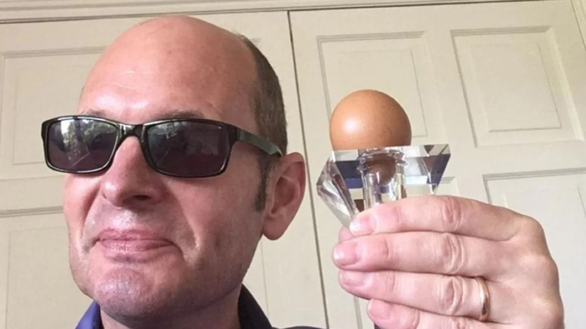 На аукционе продали идеально круглое яйцо - сколько оно стоит На аукционе продали идеально круглое яйцо - сколько оно стоит