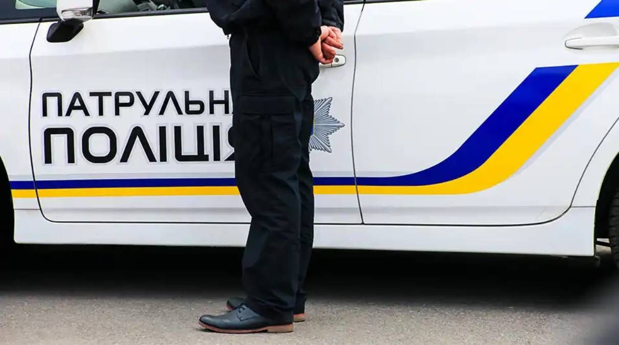 Наїзд по поліцейського у Хмельницькому Наїзд по поліцейського у Хмельницькому