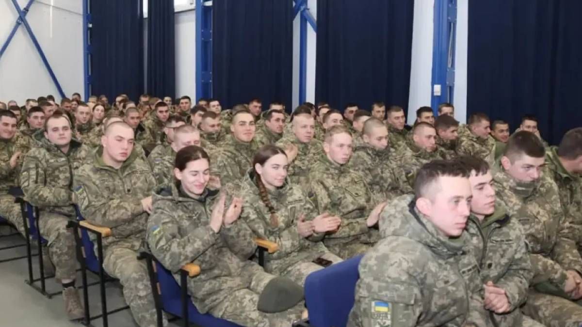 У 2025 році курсантам збільшать розмір грошового забезпечення У 2025 році курсантам збільшать розмір грошового забезпечення