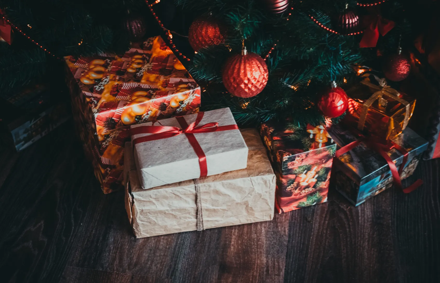 На Різдво у Польщі обов'язково обмінюються подарунками На Різдво у Польщі обов'язково обмінюються подарунками