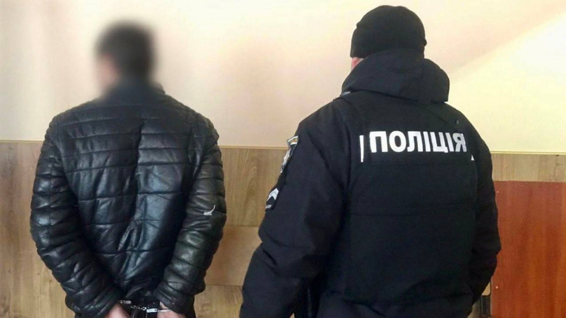 У Білоцерківському районі чоловік побив дитину, завдавши їй травм У Білоцерківському районі чоловік побив дитину, завдавши їй травм