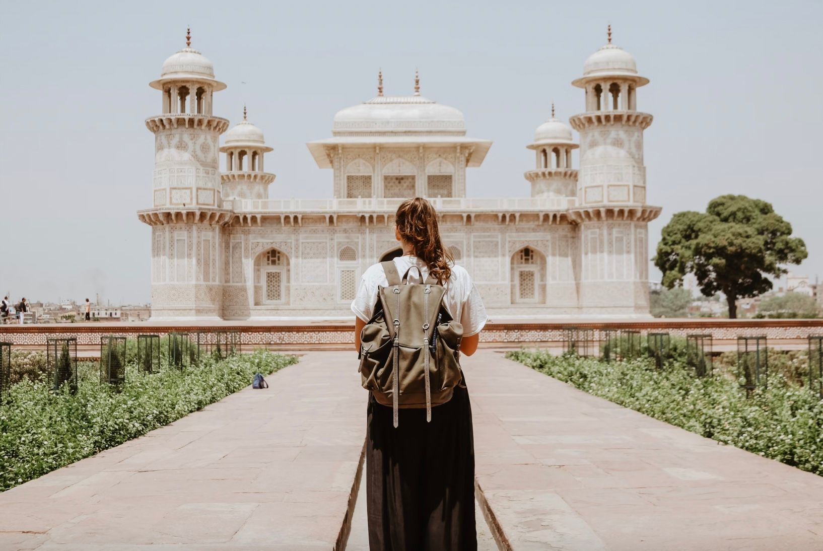 Які країни піднімуть туристичні податки у 2025-му Які країни піднімуть туристичні податки у 2025-му