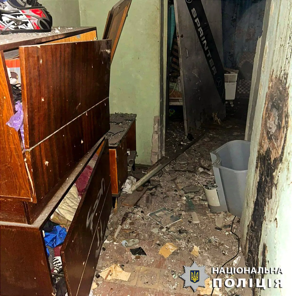 вибух гранати у будинку вибух гранати у будинку