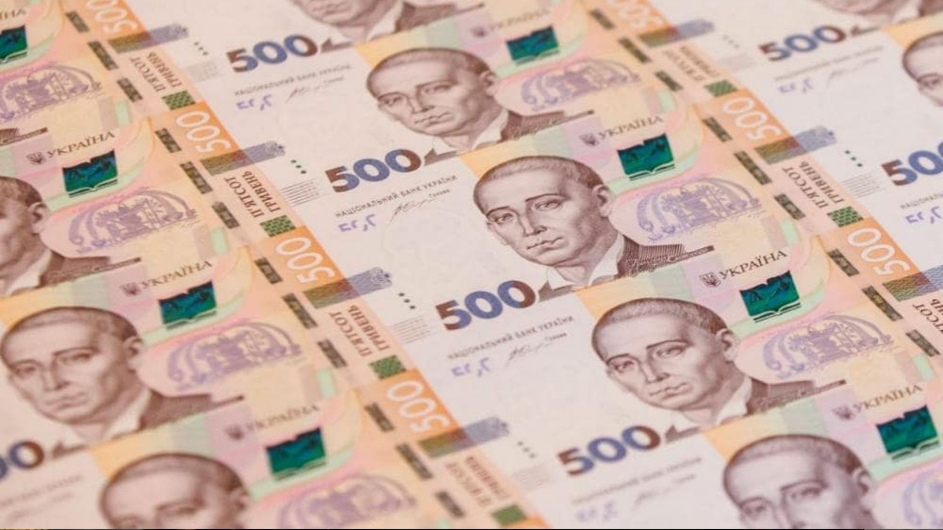 Зеленський підписав законопроєкт про історичне підвищення податків Зеленський підписав законопроєкт про історичне підвищення податків