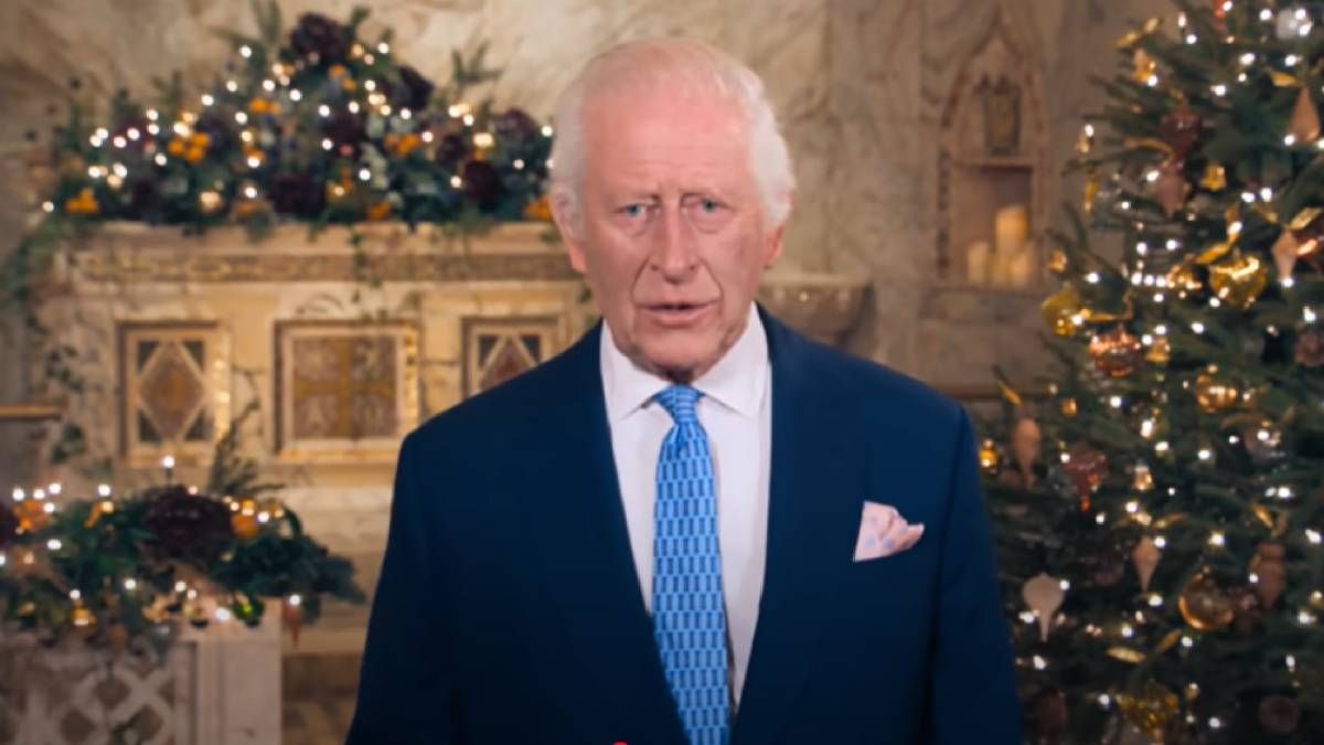 Королевский декор новогоднего дерева может воссоздать каждый Королевский декор новогоднего дерева может воссоздать каждый