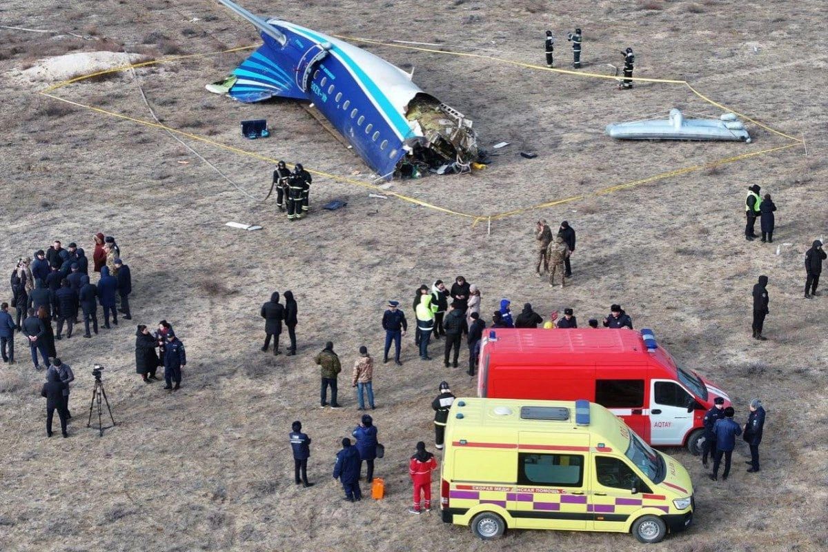 Азербайджанские эксперты предположили, что самолет в Казахстане мог быть сбит российской ПВО