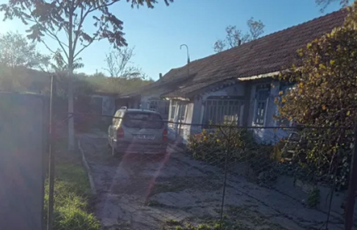 В Україні великий будинок продають за 1,5 тисячі доларів В Україні великий будинок продають за 1,5 тисячі доларів