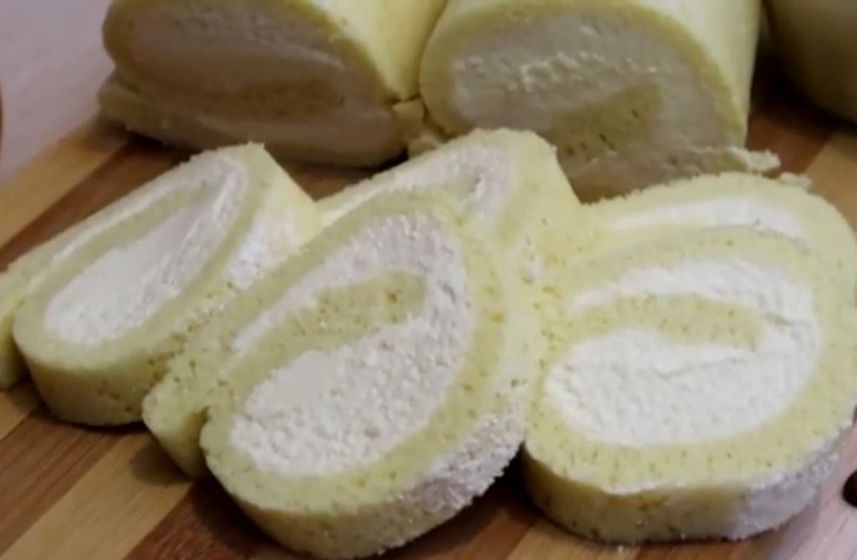 Как сделать бисквитный рулет Как сделать бисквитный рулет