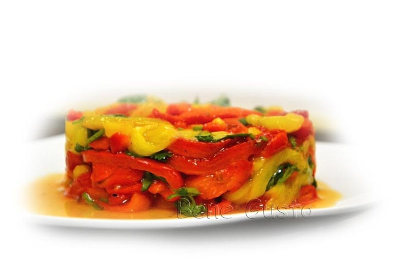 Готуємо салат з болгарського перцю Готуємо салат з болгарського перцю