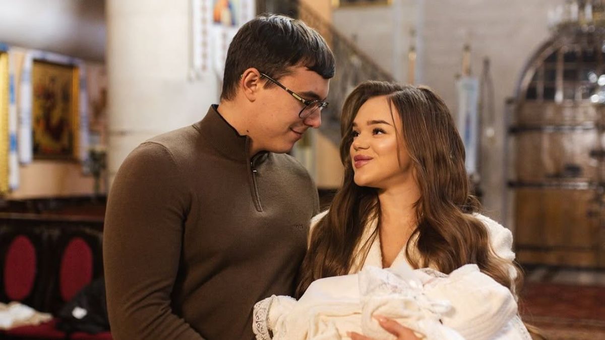 Юля Верба з партнером та донькою Юля Верба з партнером та донькою