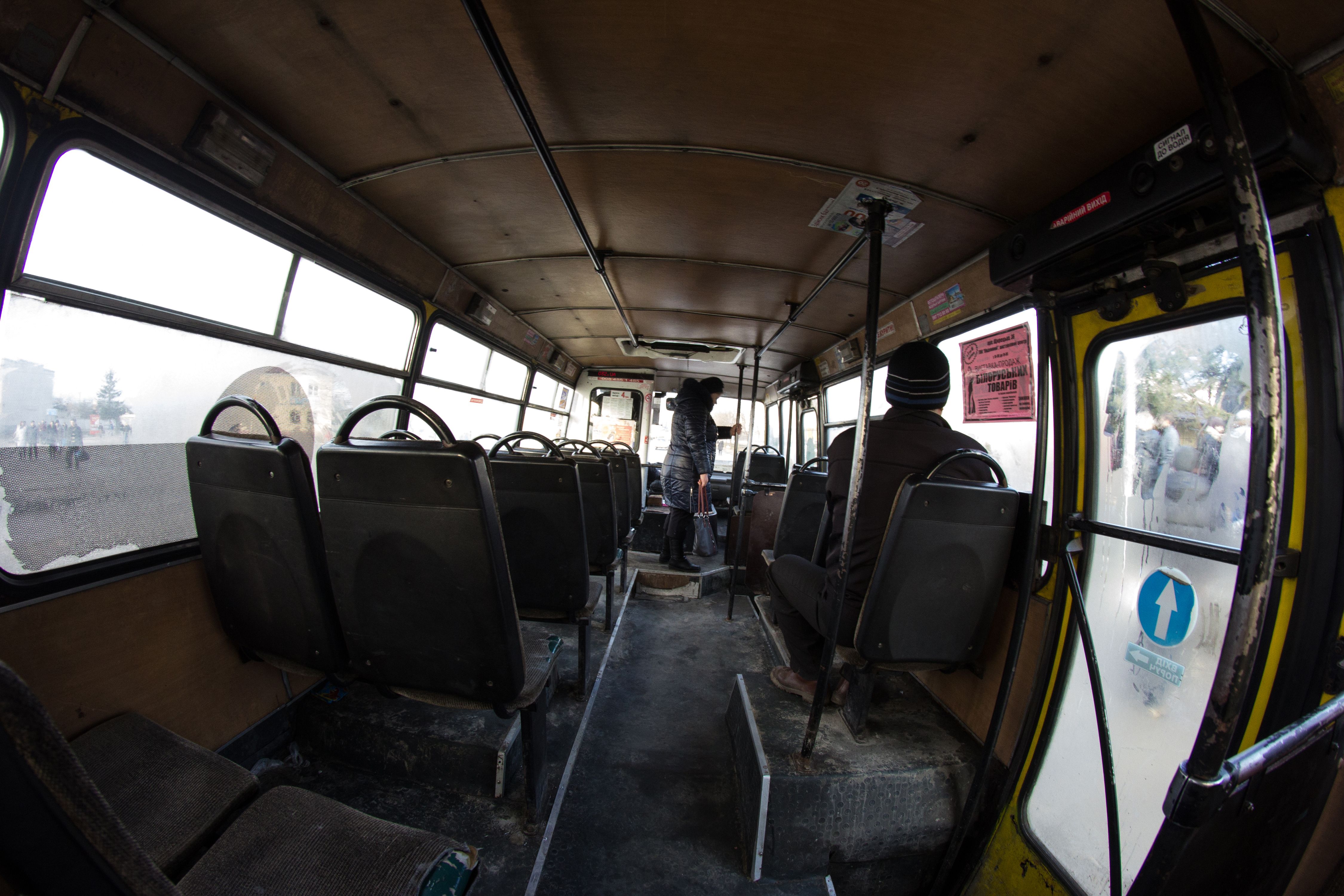 Хто може безплатно їздити у маршрутках Хто може безплатно їздити у маршрутках