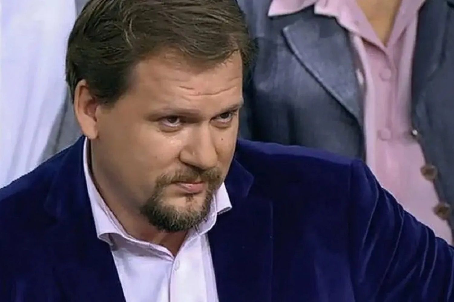 Земля, зброя та гроші на рахунках: ВАКС конфіскував майно колишнього українського телеведучого - 24 Канал Земля, зброя та гроші на рахунках: ВАКС конфіскував майно колишнього українського телеведучого - 24 Канал