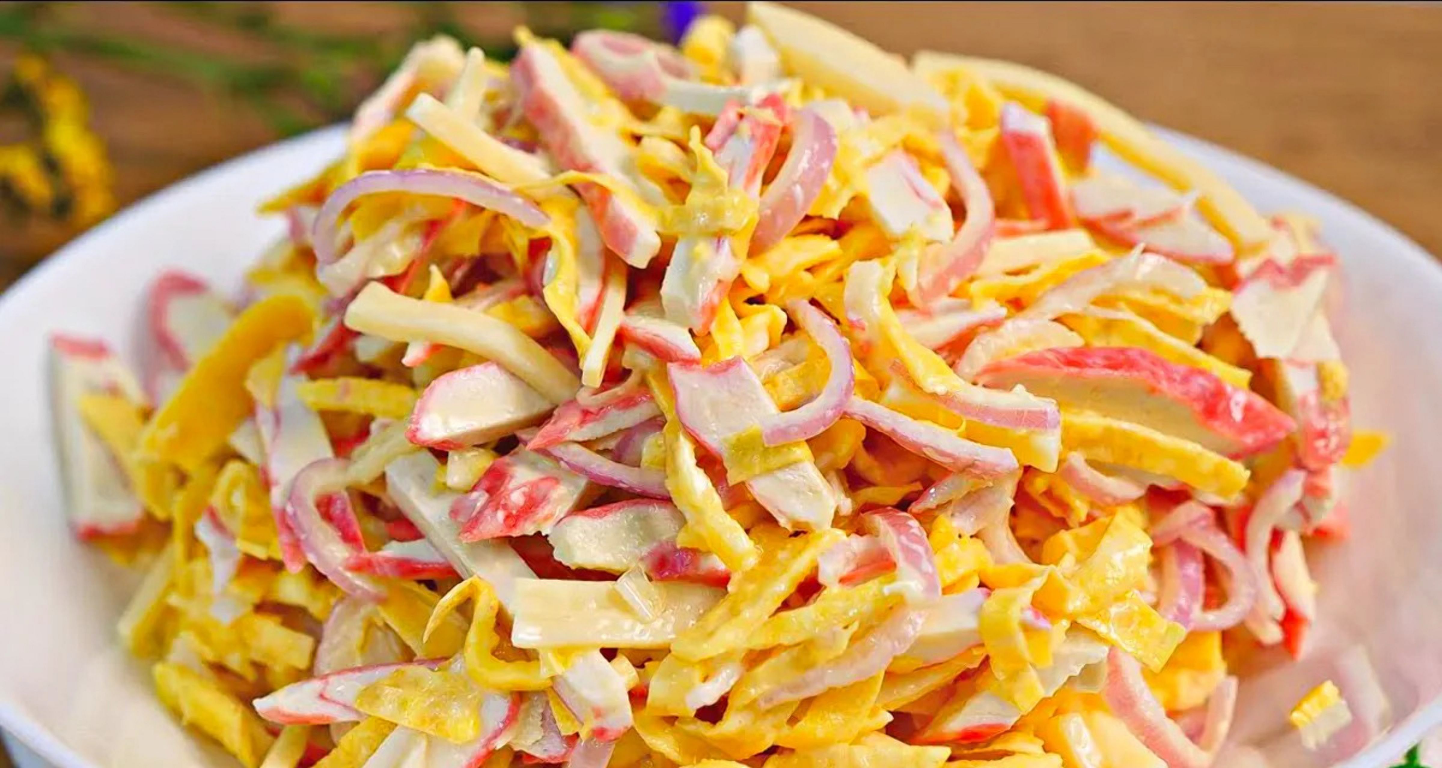 Знменитий рецепт крабового салату Знменитий рецепт крабового салату