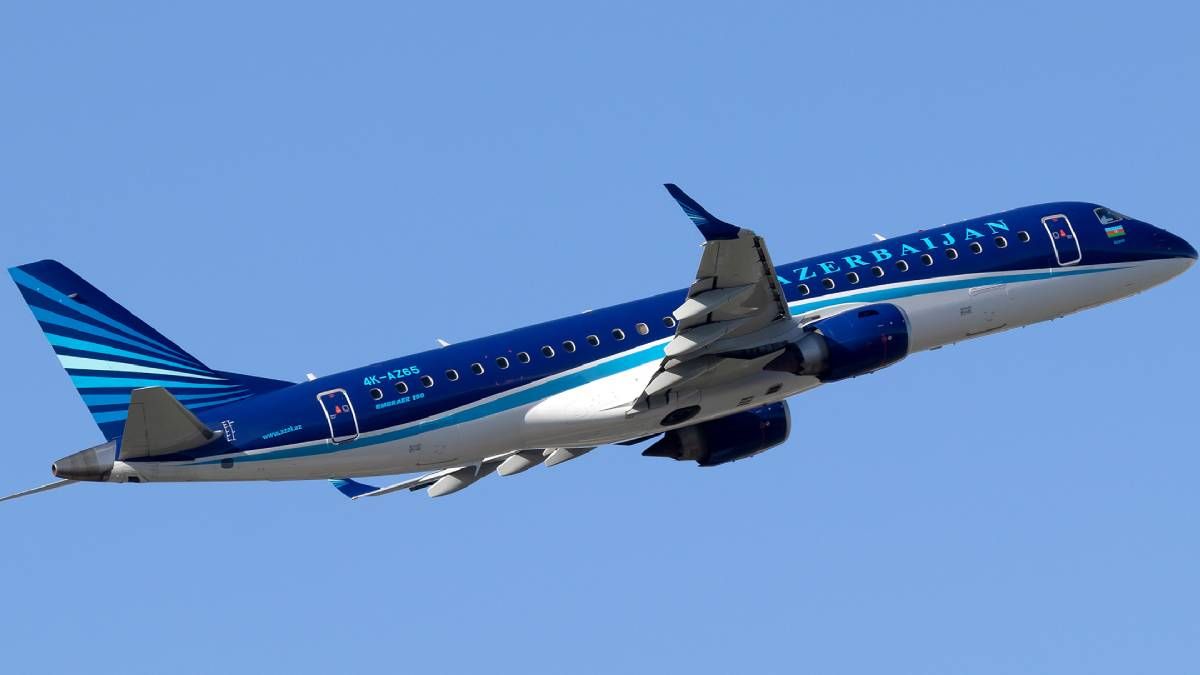 Flightradar24 показал маршрут самолета Embraer, который разбился в Казахстане Flightradar24 показал маршрут самолета Embraer, который разбился в Казахстане