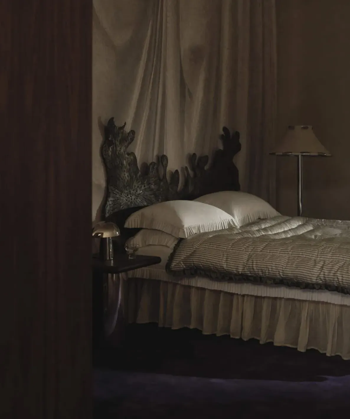 Естетика замків у спальні Естетика замків у спальні