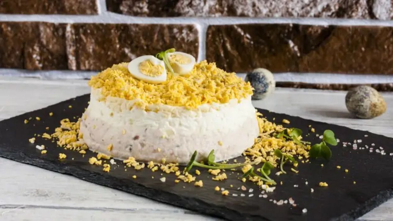 Готовим новогоднюю "Мимозу" Готовим новогоднюю "Мимозу"