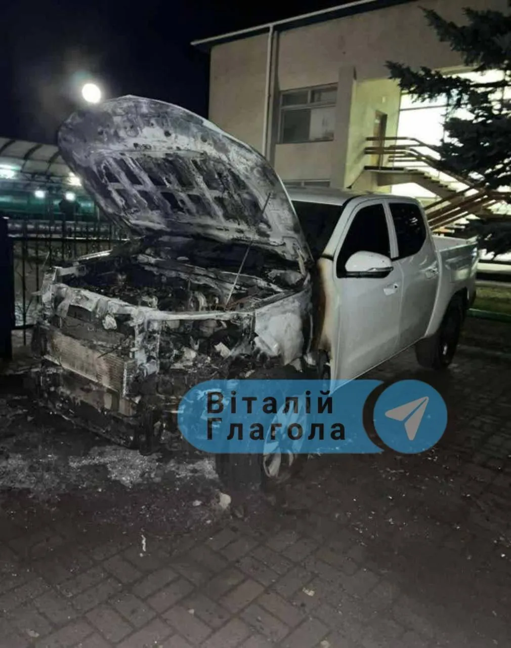 У Чопі підпалили автівки прикордонників У Чопі підпалили автівки прикордонників