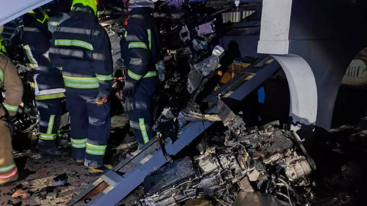 Внаслідок аварії у Дніпрі є загиблі Внаслідок аварії у Дніпрі є загиблі