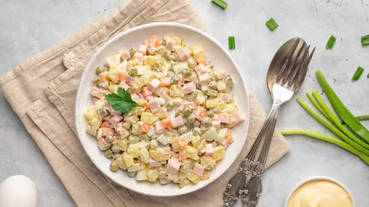 Готовим Оливье с курочкой Готовим Оливье с курочкой