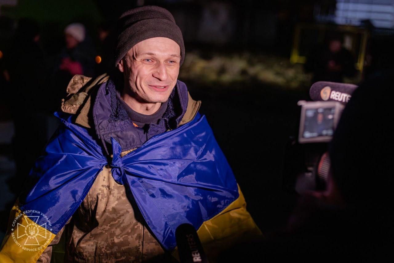 Романа Борща вернули из российского плена Романа Борща вернули из российского плена