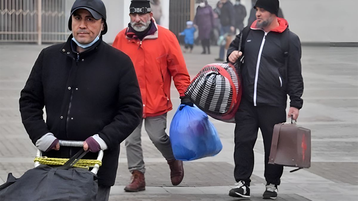 В России нехватка рабочей силы в 1,5 миллиона человек, будет хуже: ISW анализирует новый закон Путина - Бизнес В России нехватка рабочей силы в 1,5 миллиона человек, будет хуже: ISW анализирует новый закон Путина - Бизнес