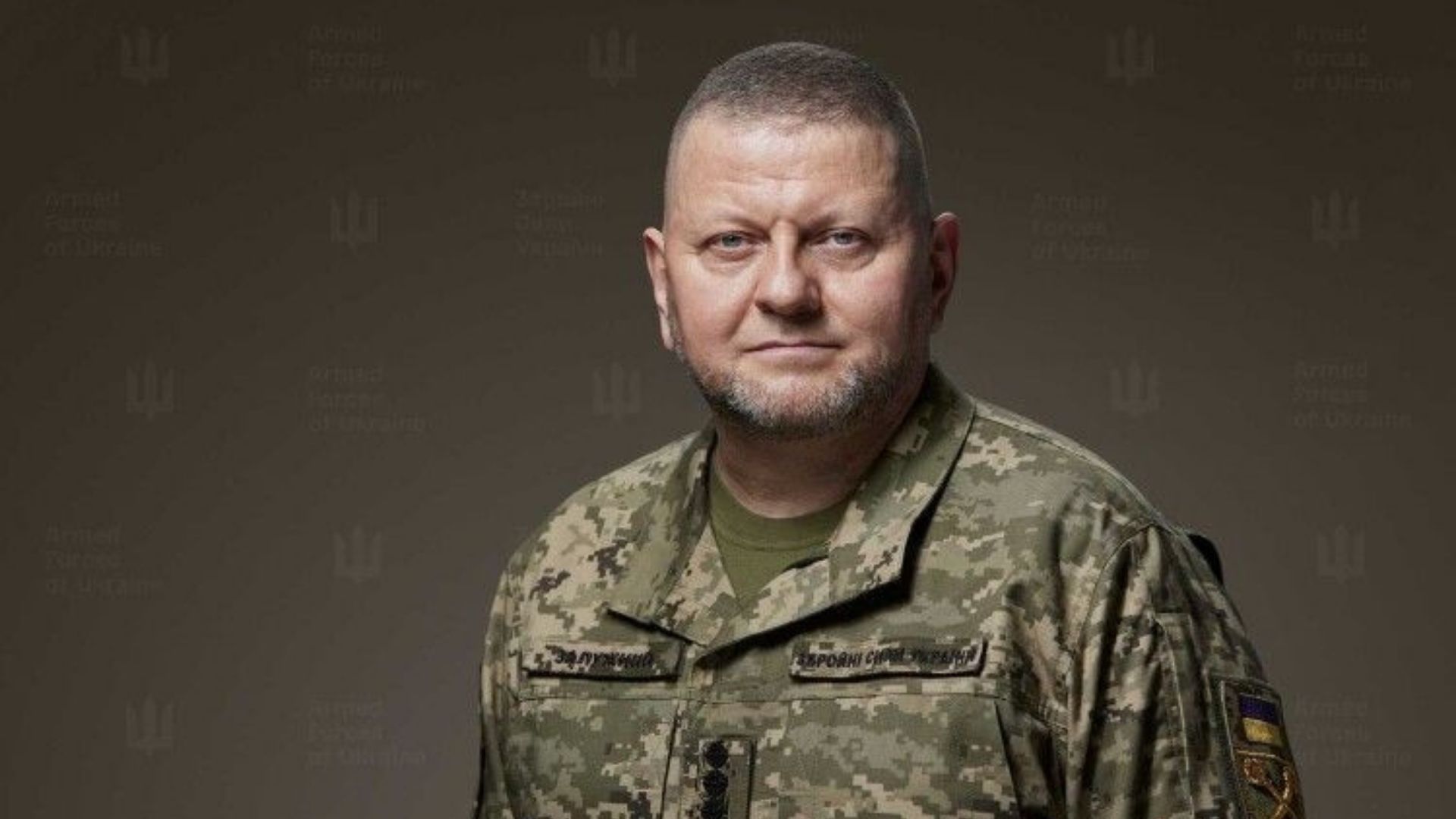 Валерій Залужний поділився спогадами з дитинства у книзі Моя війна