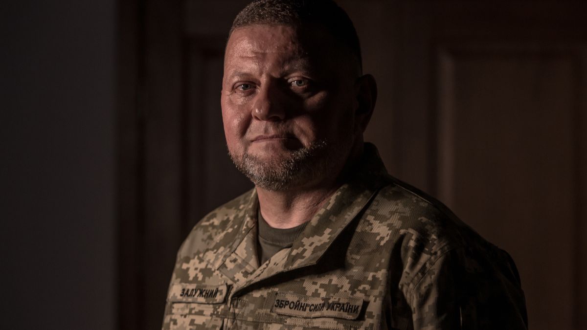 "Буде війна, а ти головний": Залужний розповів, як ворожка передбачила майбутнє 25 років тому - 24 Канал "Буде війна, а ти головний": Залужний розповів, як ворожка передбачила майбутнє 25 років тому - 24 Канал