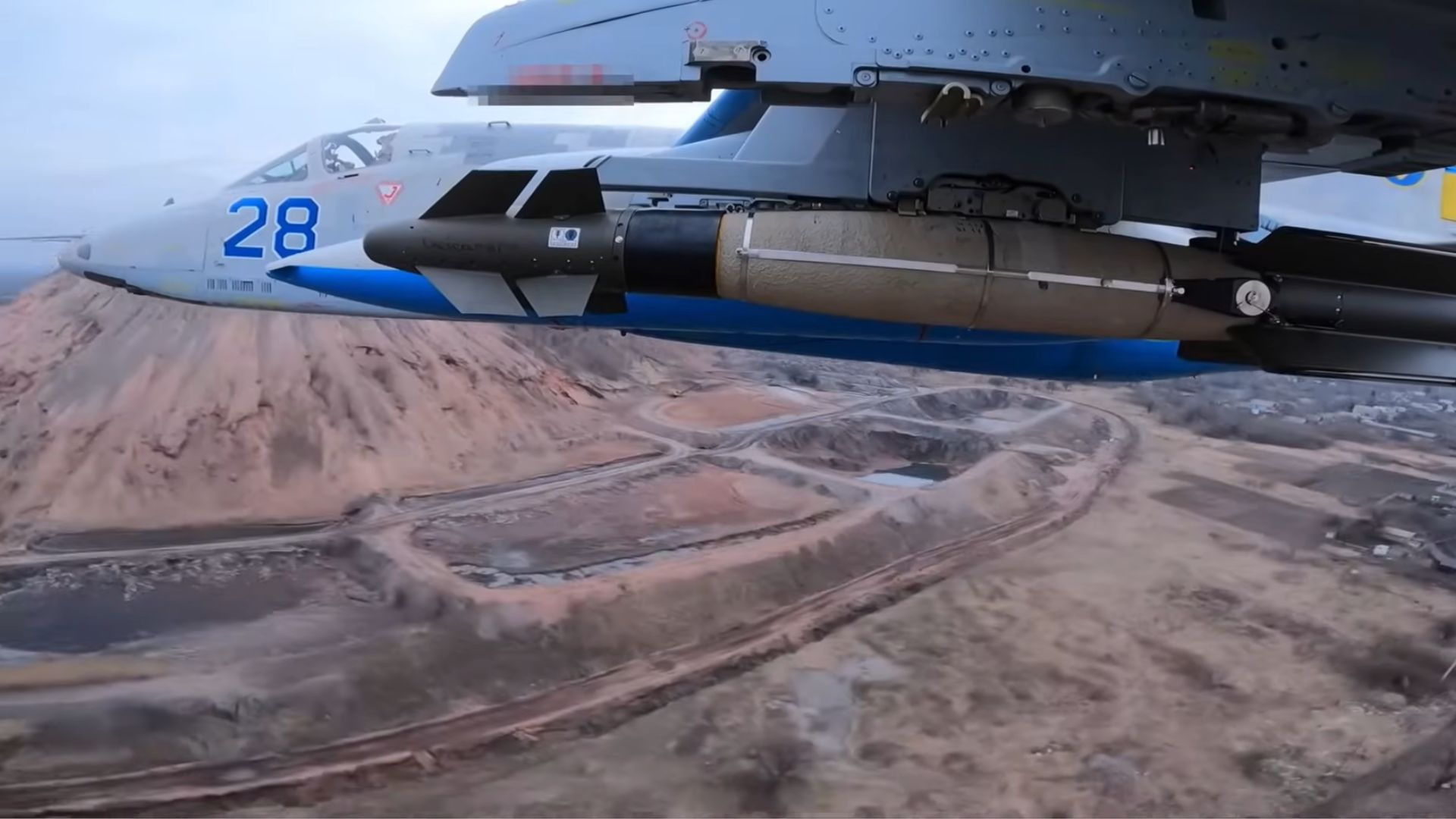 Су-25 модернізовані під французькі авіабомби Су-25 модернізовані під французькі авіабомби