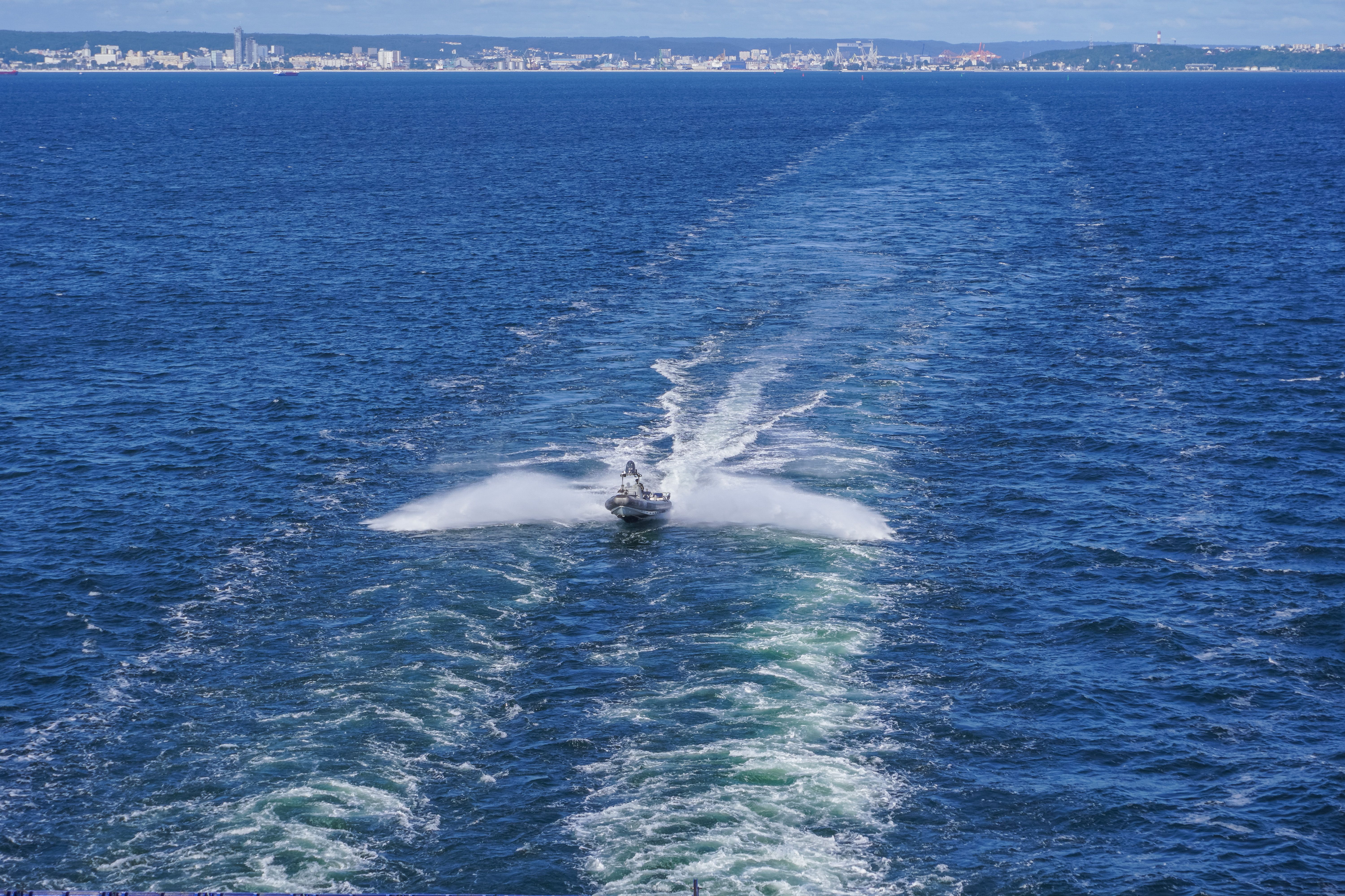 Росіяни нищать власну техніку на Херсонщині Росіяни нищать власну техніку на Херсонщині