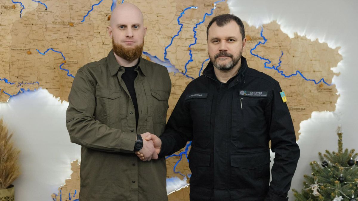 Герой Украины Дмитрий Финашин стал советником главы МВД по ветеранской политике - 24 Канал Герой Украины Дмитрий Финашин стал советником главы МВД по ветеранской политике - 24 Канал