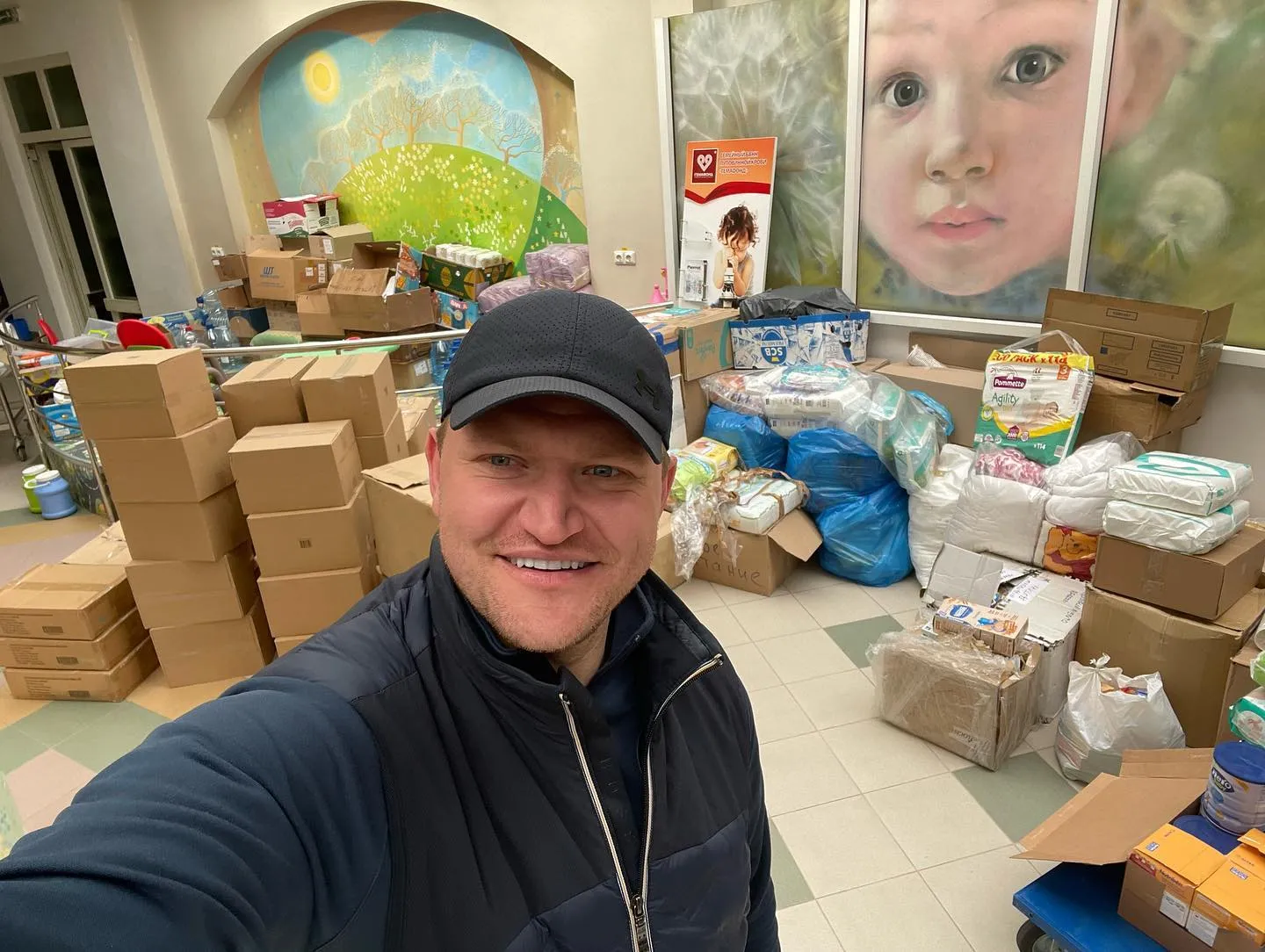 Алексей Кузнецов помогал Украине гуманитарной помощью Алексей Кузнецов помогал Украине гуманитарной помощью