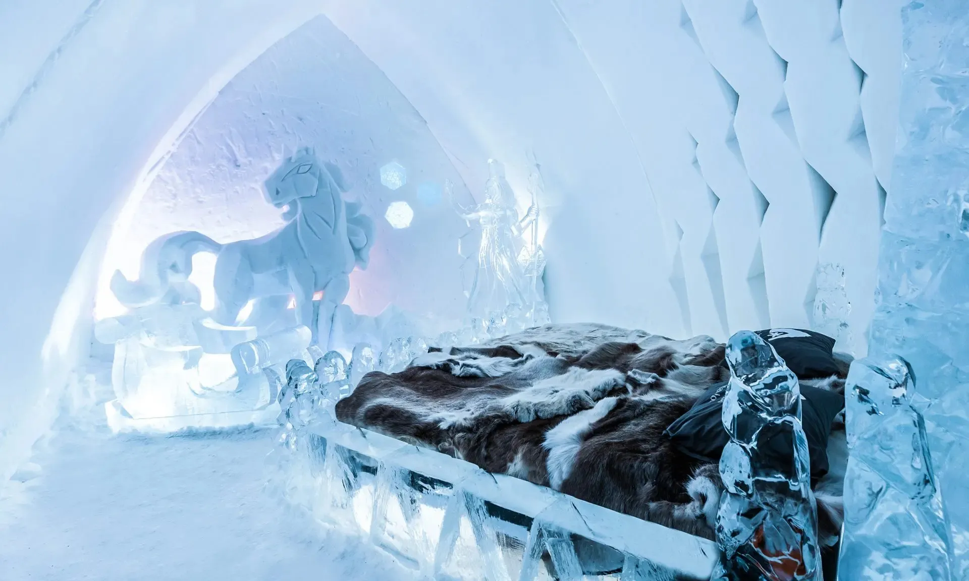 Отель Snow and Ice Arctic SnowHotel в Финляндии