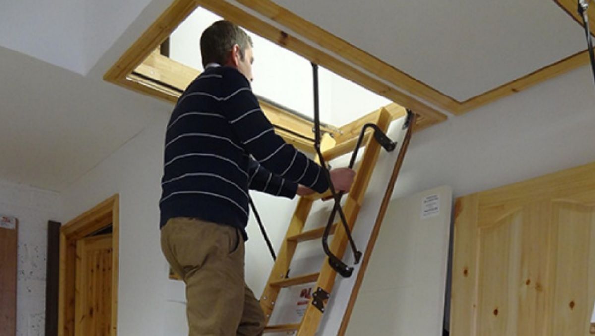 Пара купила дом, не осмотрев чердак Пара купила дом, не осмотрев чердак