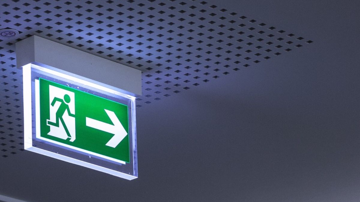 Польша разрабатывает план эвакуации гражданских лиц Польша разрабатывает план эвакуации гражданских лиц