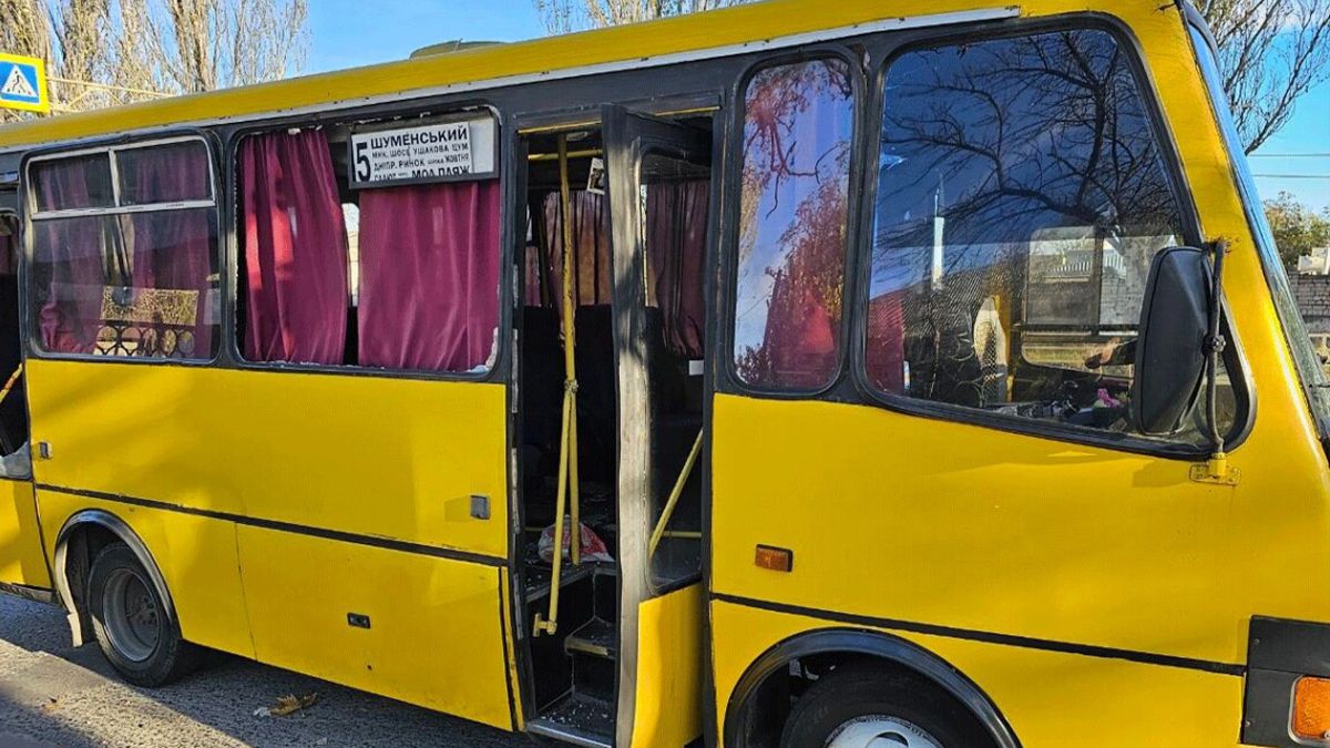 Що відомо про обстріл маршрутки в Херсоні Що відомо про обстріл маршрутки в Херсоні