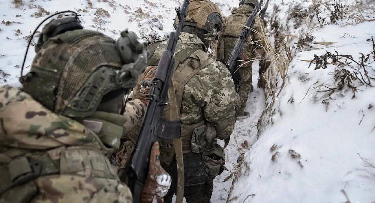 Украинские войска отражают атаки Украинские войска отражают атаки