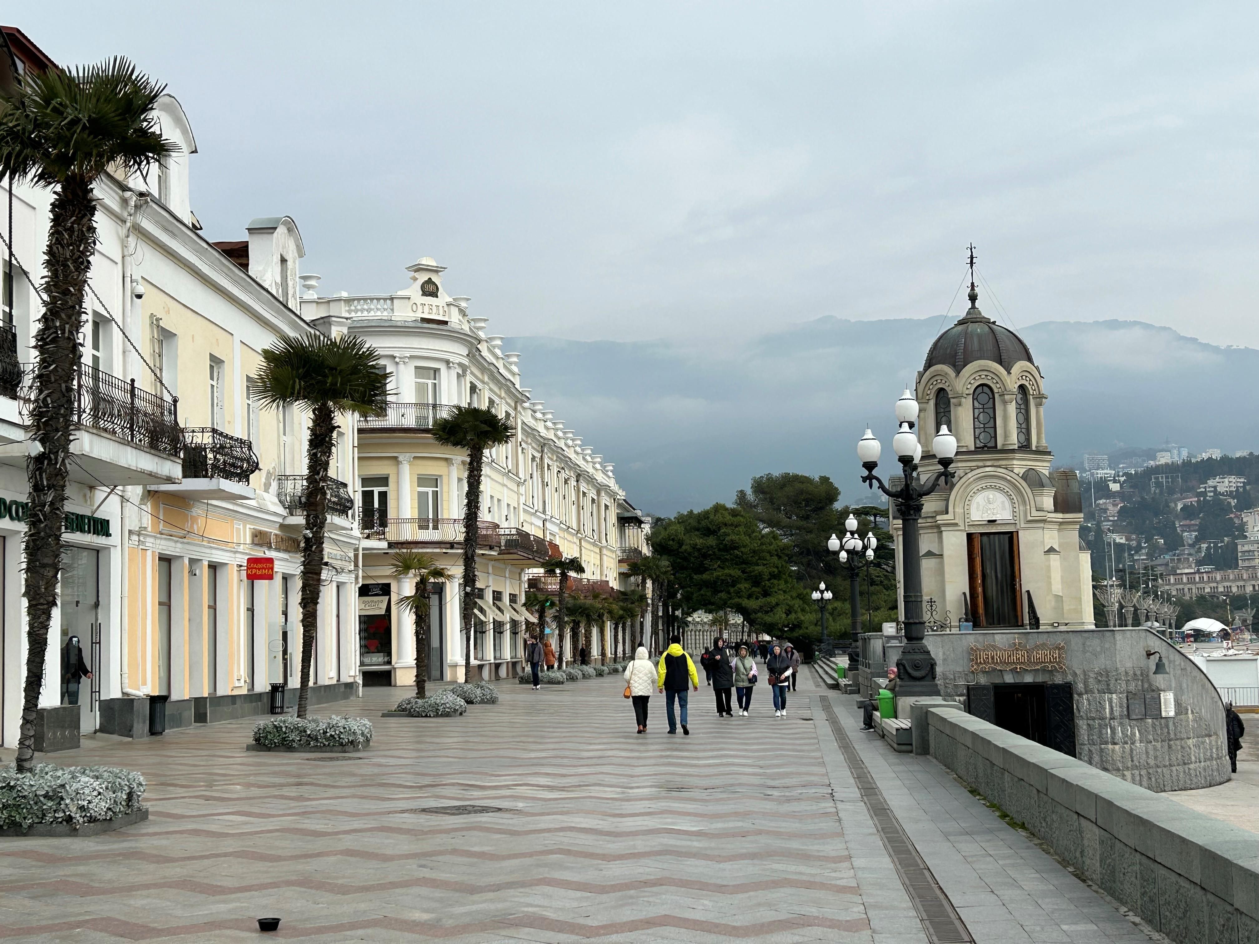 Еще 4 курорта в Крыму загрязнены мазутом с Волгонефти - спутниковые фото - новости Крыма - 24 Канал