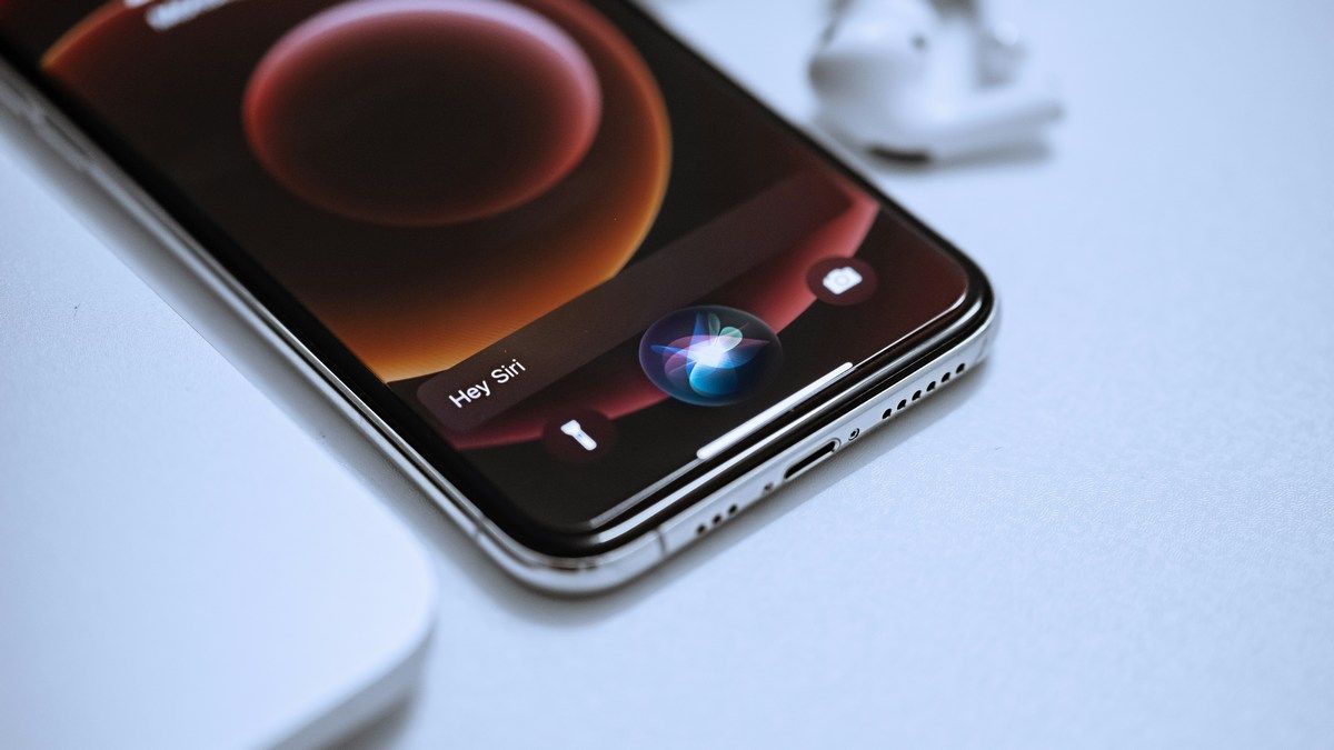 Какие обновления ожидают Siri в 2025 году Какие обновления ожидают Siri в 2025 году