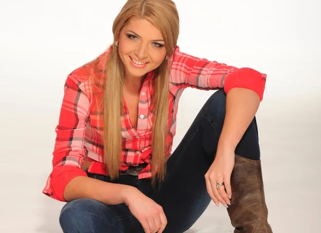 Ирина Борисюк – ведущая шоу Фермер ищет жену Ирина Борисюк – ведущая шоу Фермер ищет жену