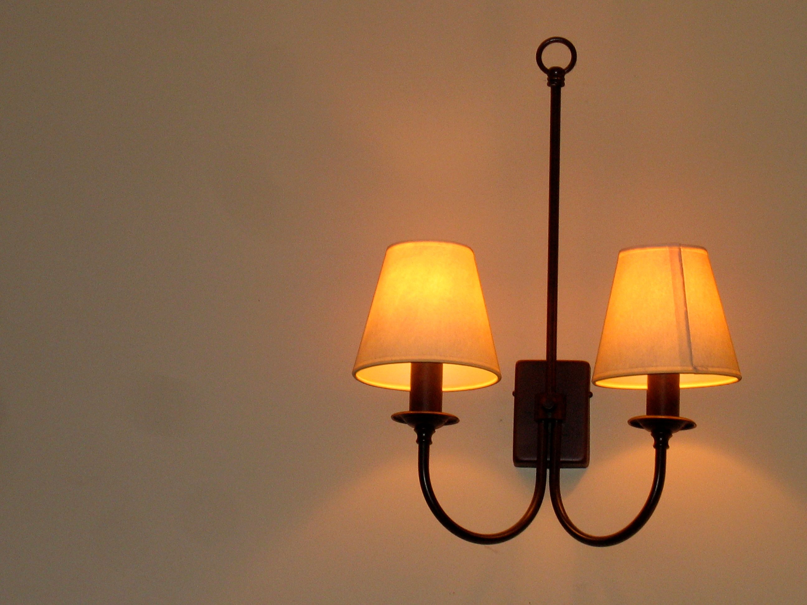 Коли та як зміняться ціни на світло в Україні Коли та як зміняться ціни на світло в Україні