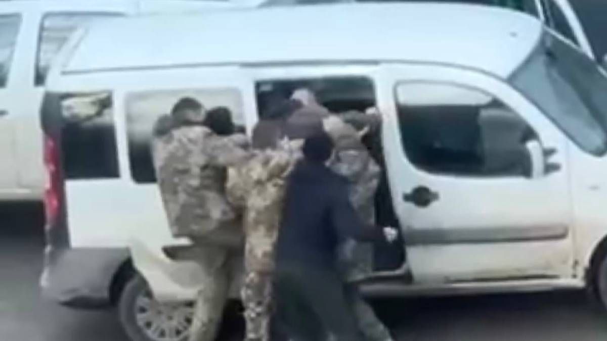 Лубинец прокомментировал видео с избиением военными ТЦК мужчины Лубинец прокомментировал видео с избиением военными ТЦК мужчины