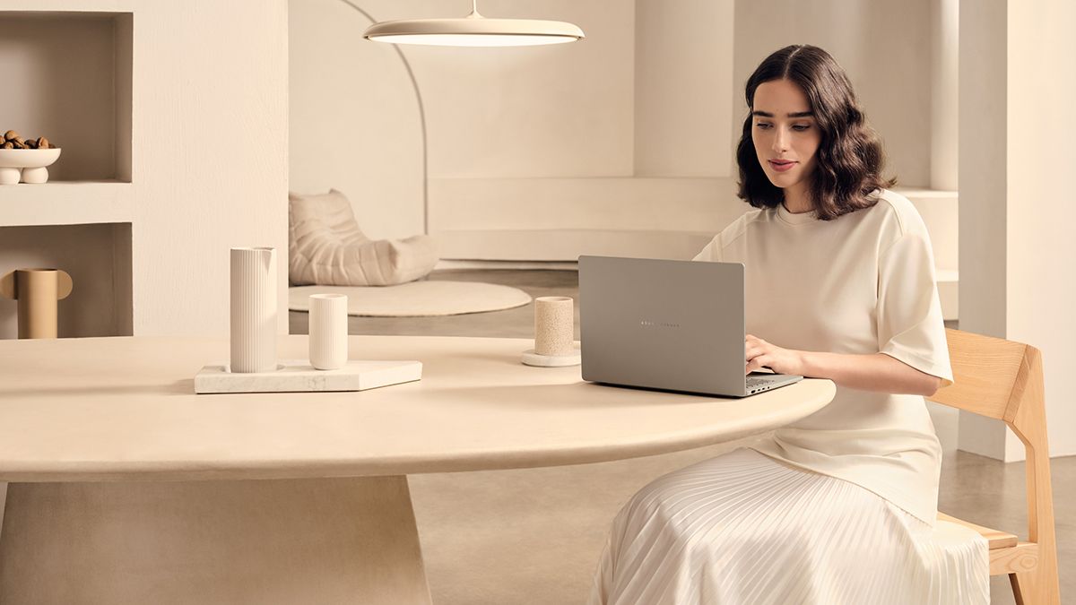 ASUS Zenbook A14 з’явиться на полицях українських магазинів 1 лютого ASUS Zenbook A14 з’явиться на полицях українських магазинів 1 лютого