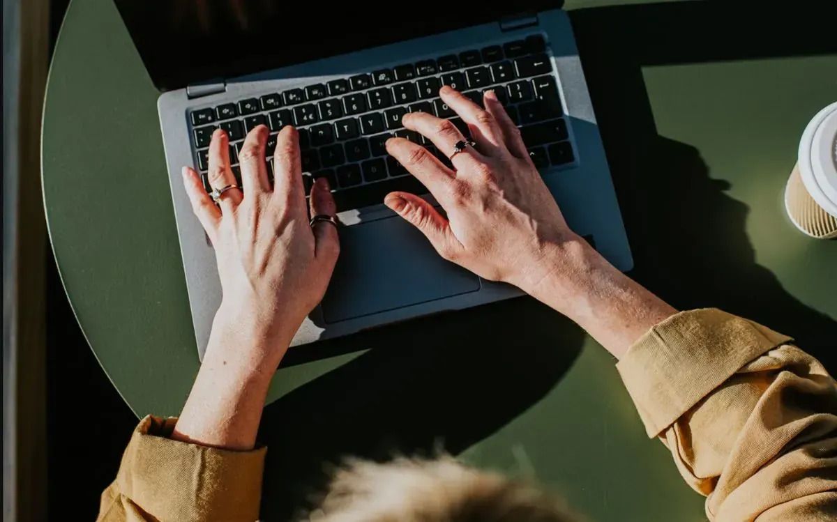 Новый Трудовой кодекс: работодателям могут разрешить мониторинг рабочих чатов работников - Бизнес Новый Трудовой кодекс: работодателям могут разрешить мониторинг рабочих чатов работников - Бизнес