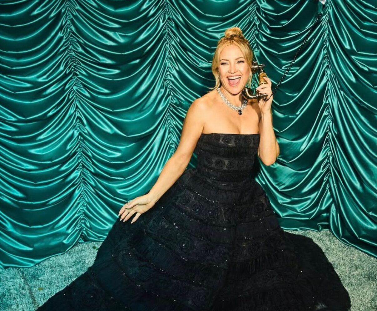 Зеркальная стена в гардеробе Кейт Хадсон восхитила дизайнеров Зеркальная стена в гардеробе Кейт Хадсон восхитила дизайнеров