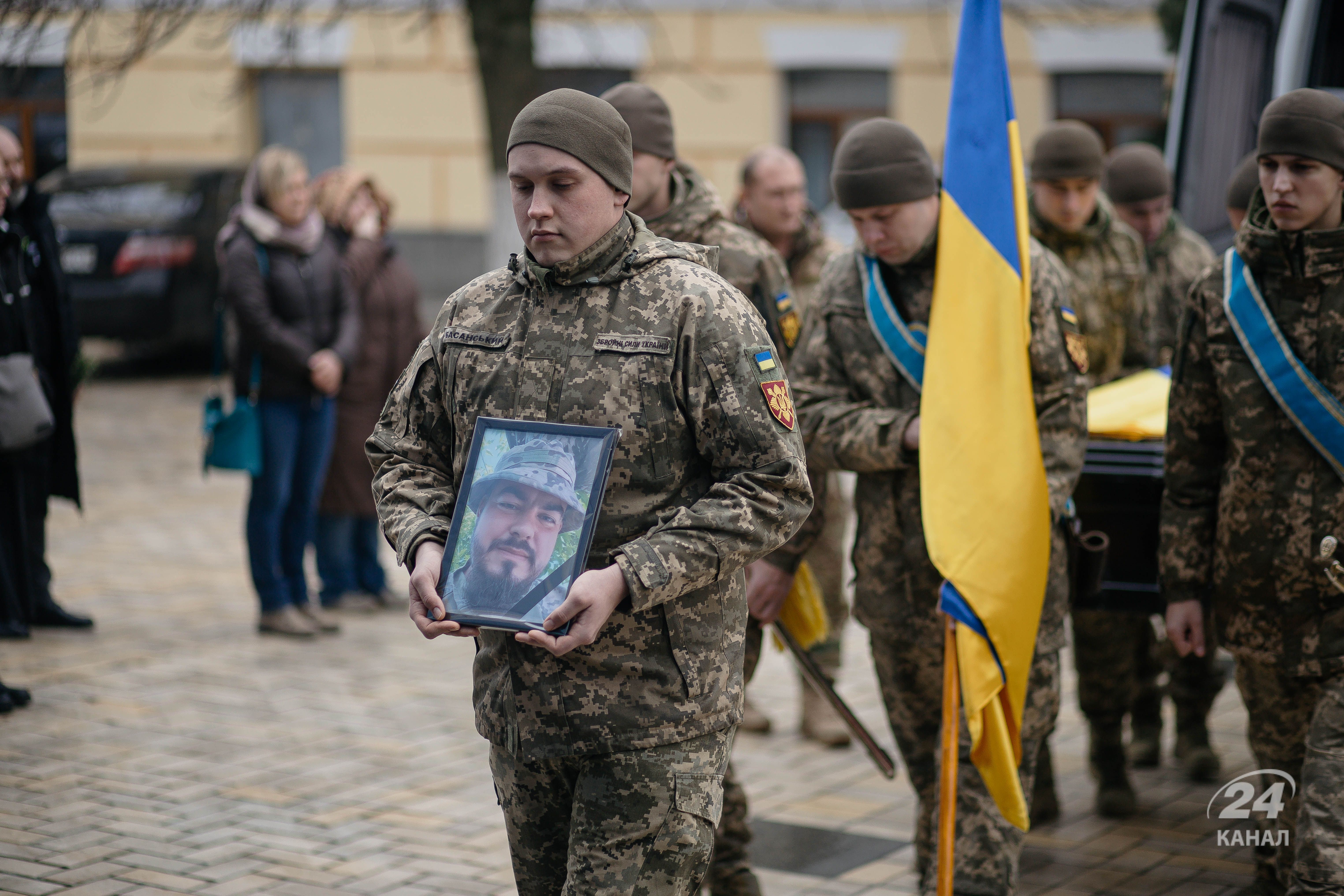 У Києві 10 січня прощалися з Героєм Андрієм Кузьменком - фото У Києві 10 січня прощалися з Героєм Андрієм Кузьменком - фото