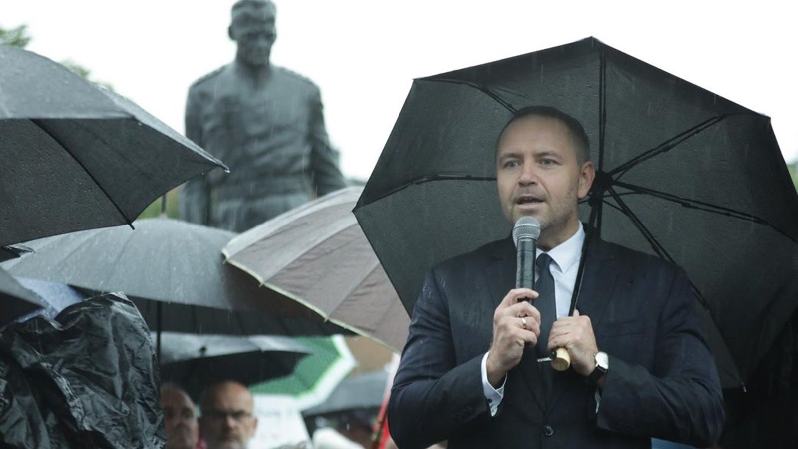 В польской оппозиции считают "вмешательством в выборы" заявление МИД Украины относительно их кандидата - 24 Канал