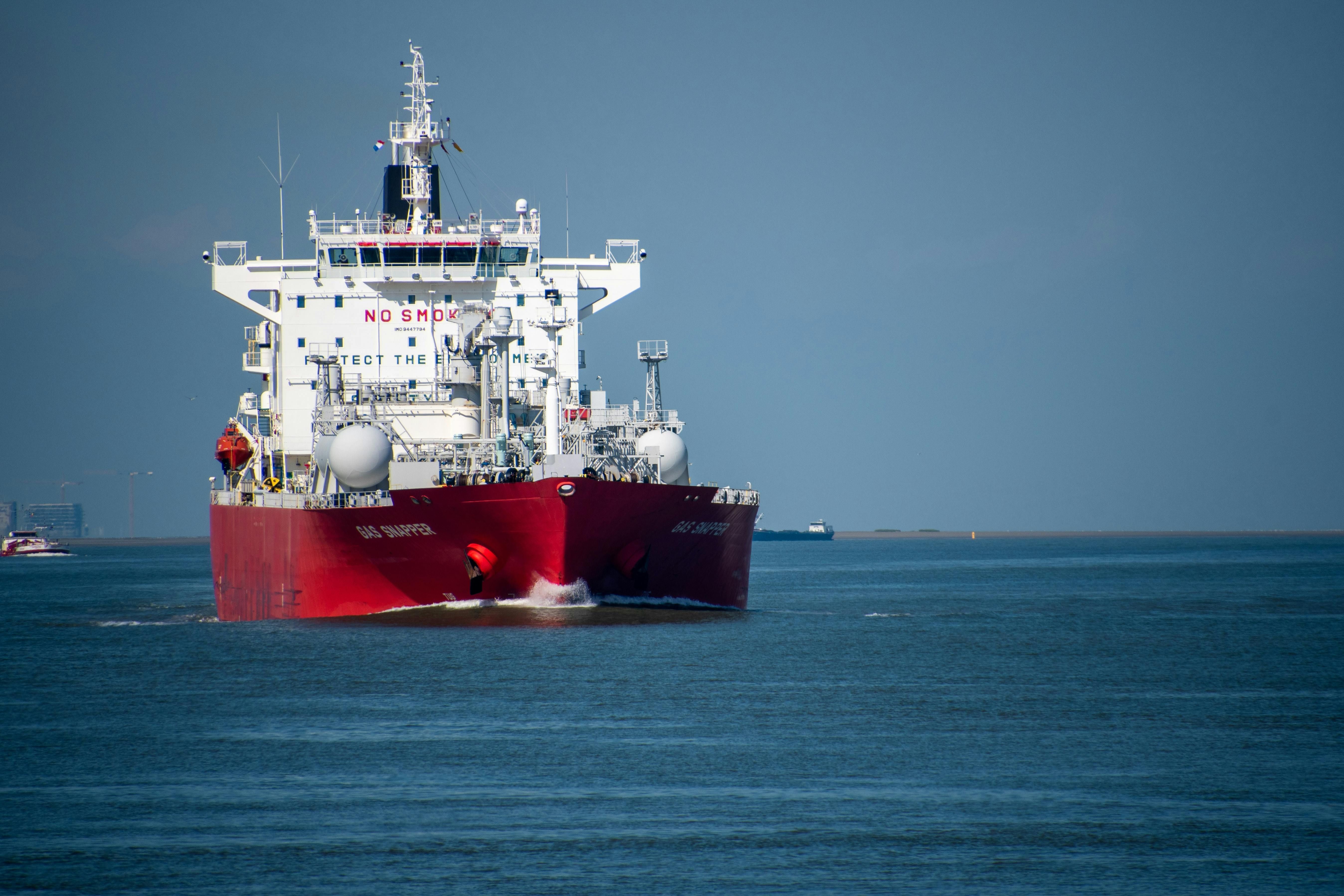 Байден нанес сильный удар по экономике России Байден нанес сильный удар по экономике России