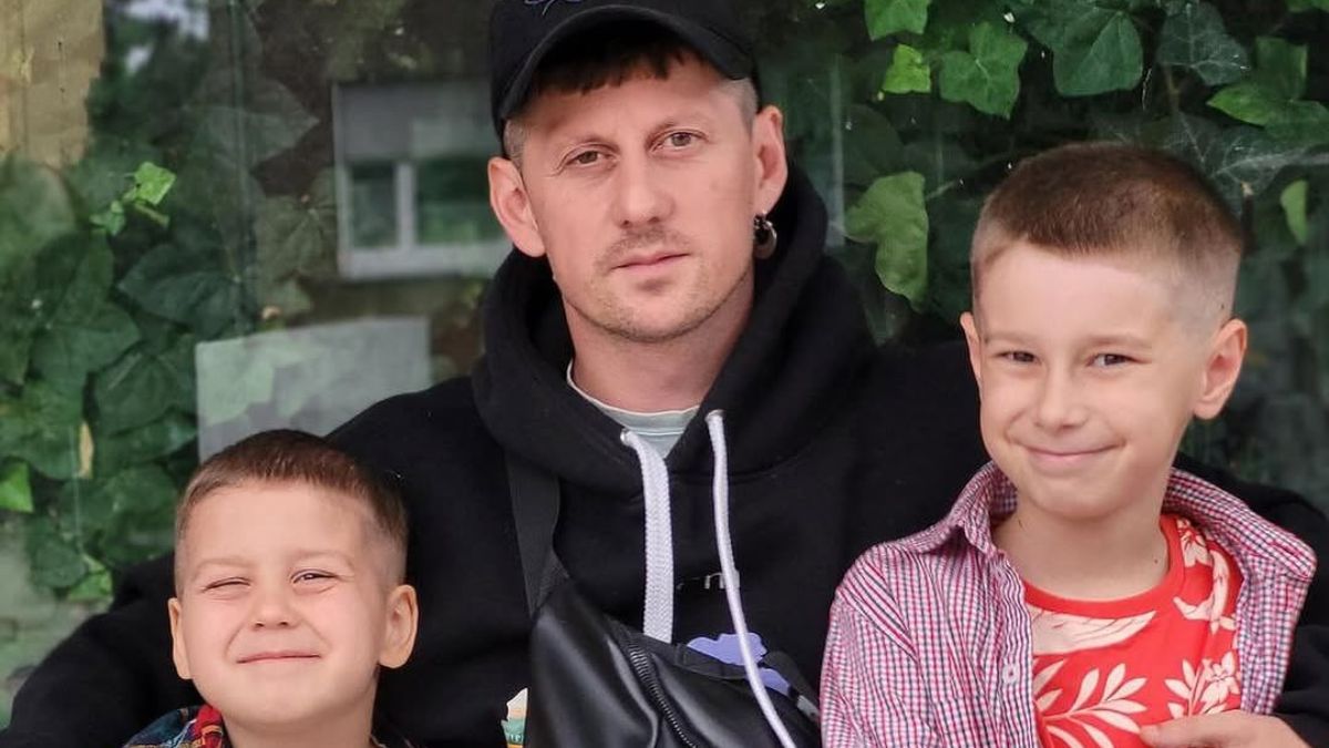 Дмитрий Вивчарюк с сыновьями Дмитрий Вивчарюк с сыновьями